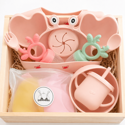 Panier cadeau pour bébé beige rosé
